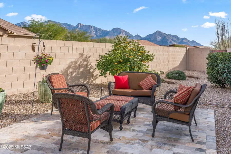 1010 W Desert Firetail, Oro Valley, AZ 85755 - Image #2