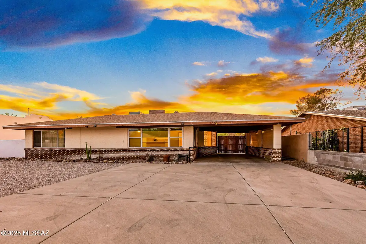 933 N Columbus, Tucson, AZ 85711 - #1