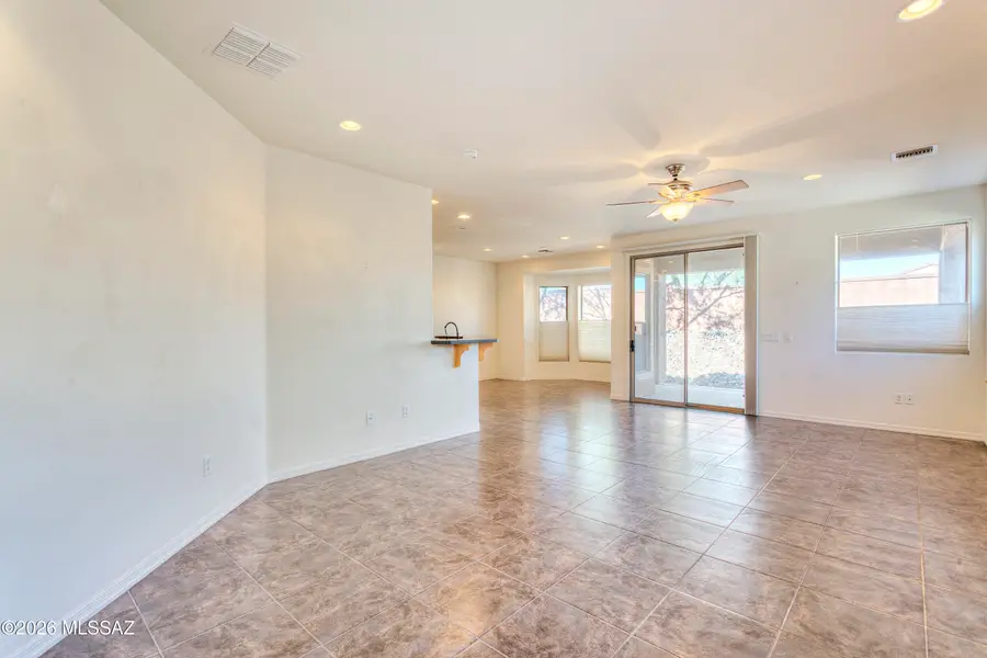 686 W Shadow Wood, Green Valley, AZ 85614 - Image #3