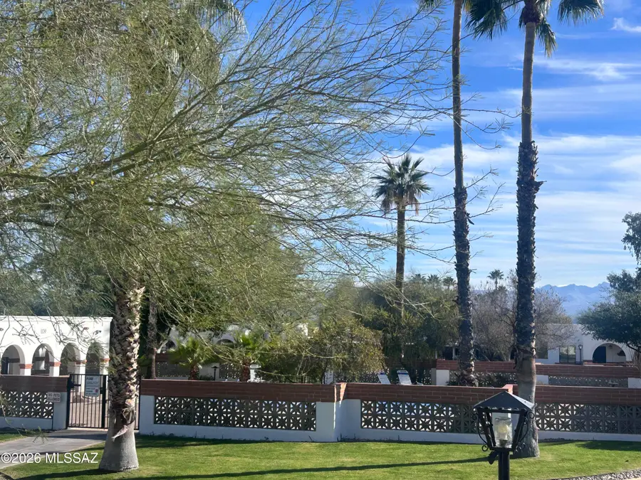 176 S Paseo Pena, Green Valley, AZ 85614 - Image #2