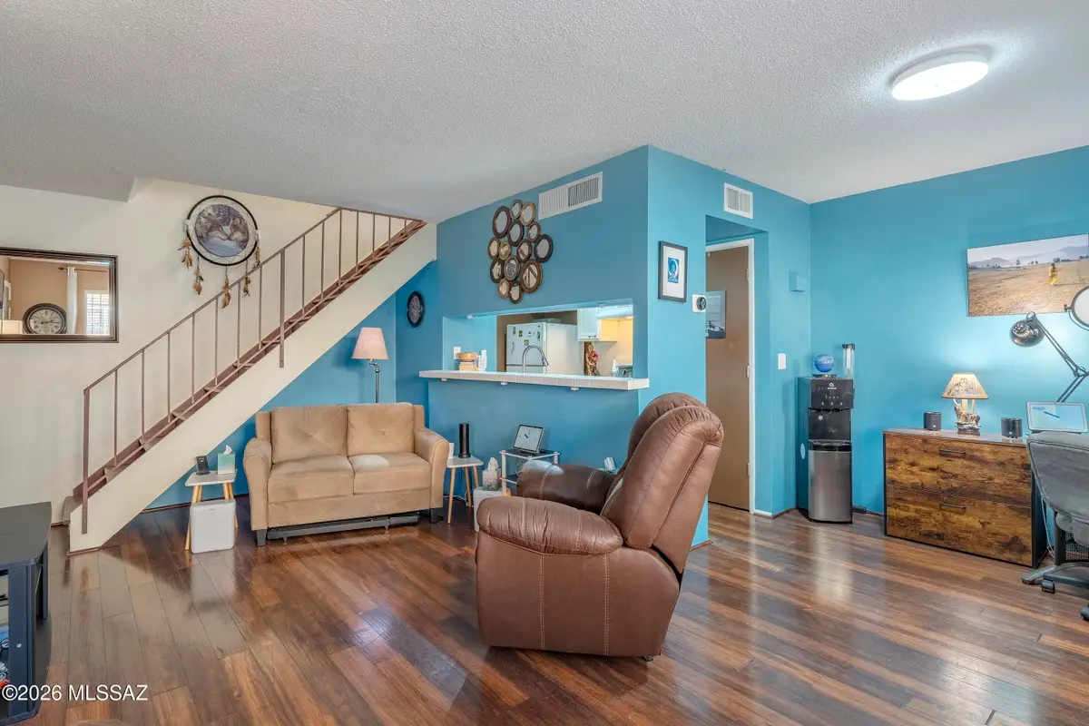 6718 E Calle La Paz, Tucson, AZ 85715 - Image #1