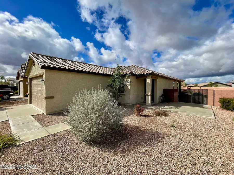 7996 S Golden Bell, Tucson, AZ 85747 - Image #2