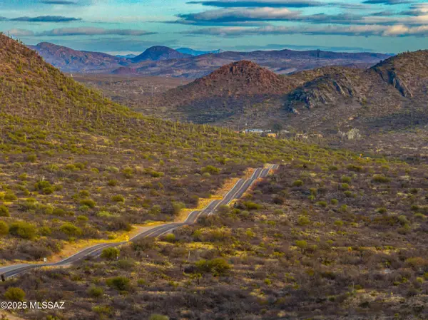 15590 E Colossal Cave, Vail, AZ 85641