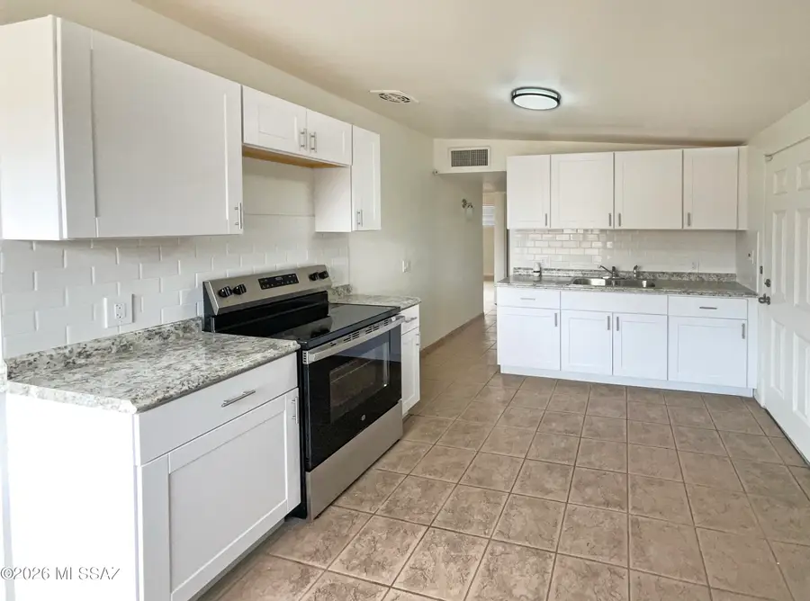 4922 E Lee, Tucson, AZ 85712 - Image #2