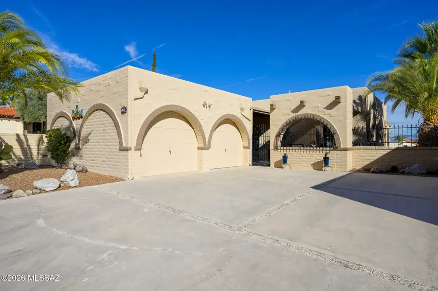 841 W La Calandria, Green Valley, AZ 85622 - Image #2