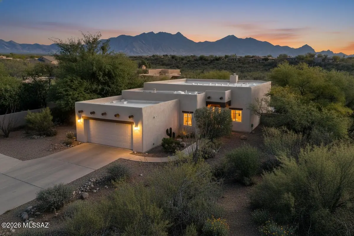 832 E Vault Mine, Green Valley, AZ 85614 - Image #1