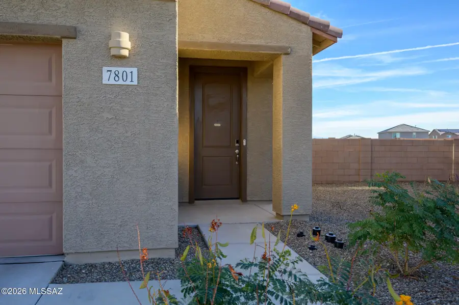 7801 S Walnutview, Tucson, AZ 85757 - Image #2