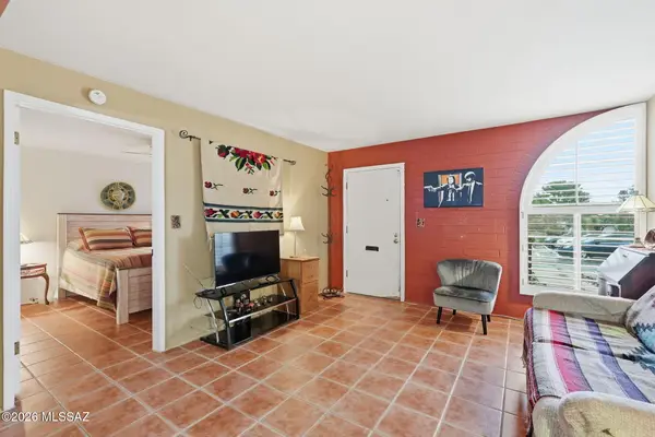 386 S La Canada, Green Valley, AZ 85614