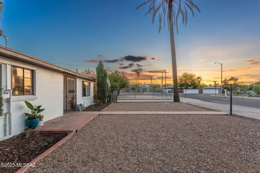 4308 E Elmwood, Tucson, AZ 85711 - Image #2