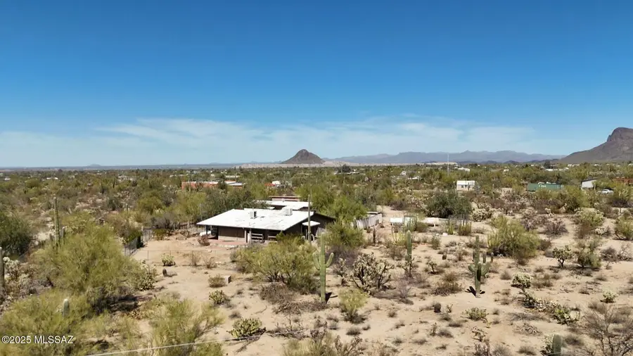 11480 W Triple J, Tucson, AZ 85743 - Image #2