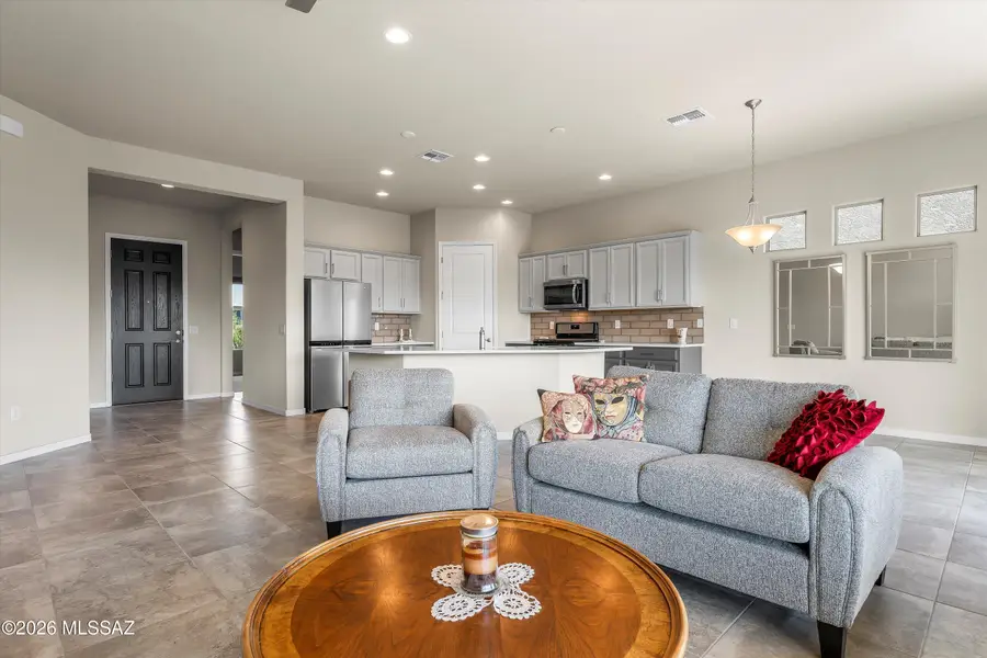 870 N Camino Cerro Morado, Green Valley, AZ 85614 - Image #3