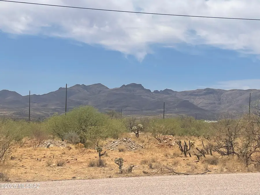 1825 Via Nueva Zelandia, Rio Rico, AZ 85648 - #3