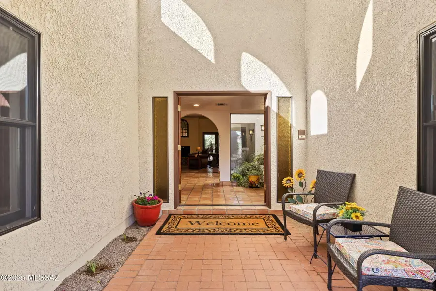 9817 N Calle Loma Linda, Oro Valley, AZ 85737 - Image #3