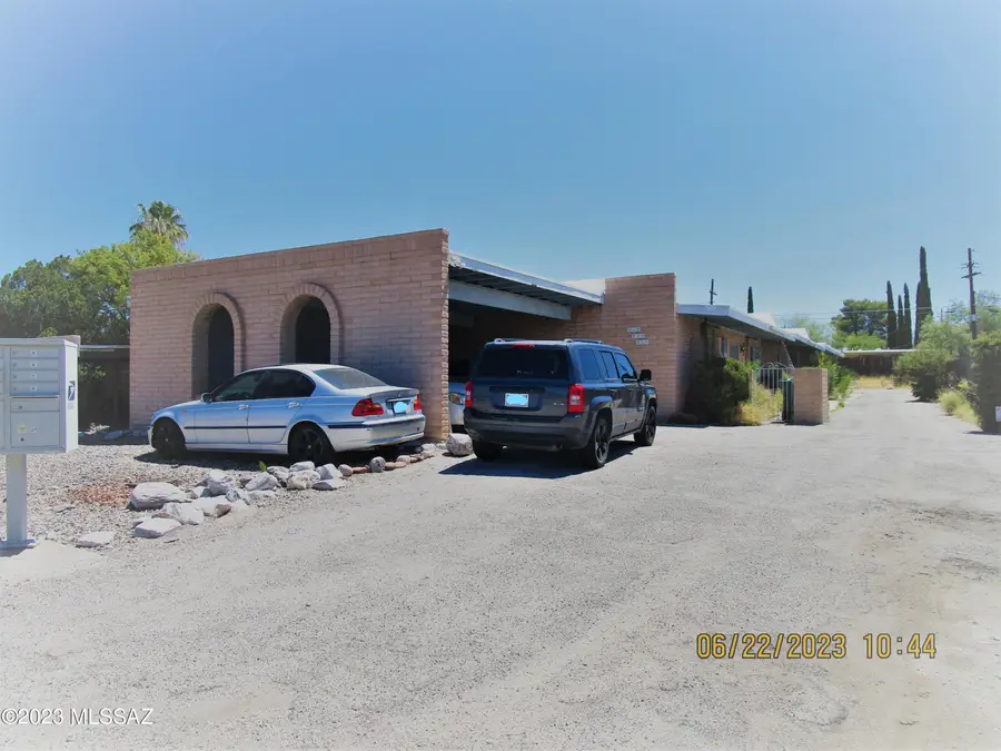 912 N Camino Seco, Tucson, AZ 85710 - Image #2