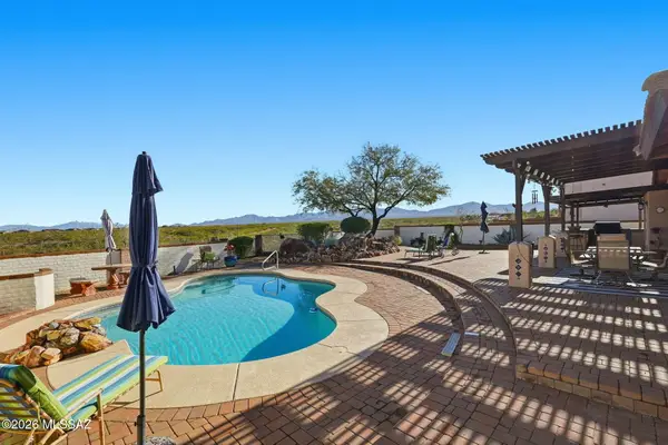 957 E Josephine Saddle, Green Valley, AZ 85614