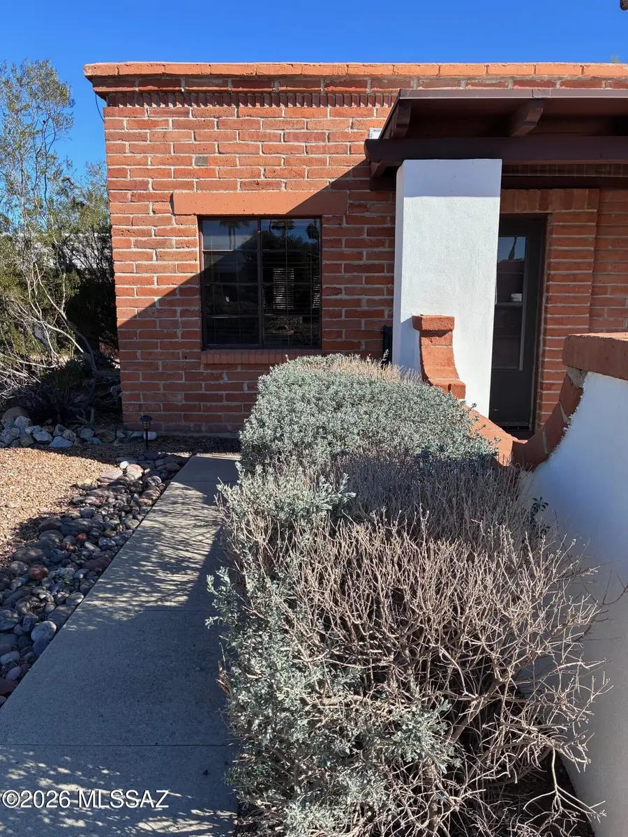 445 S Paseo Quinta, Green Valley, AZ 85614 - Image #2