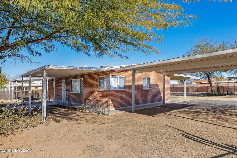 1941 S Cloverland, Tucson, AZ 85711 - Image #2