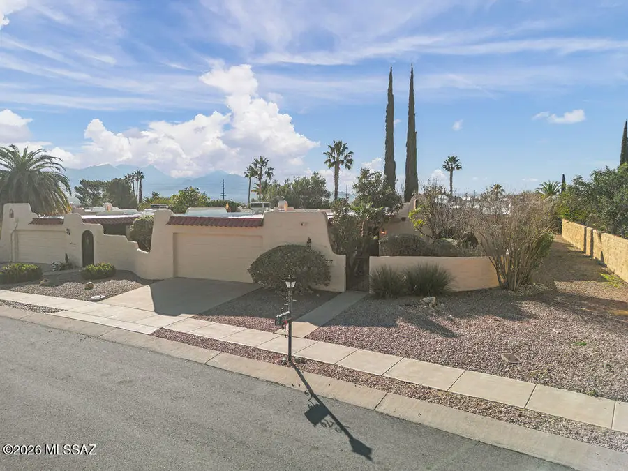 757 W Calle Del Regalo, Green Valley, AZ 85614 - Image #2