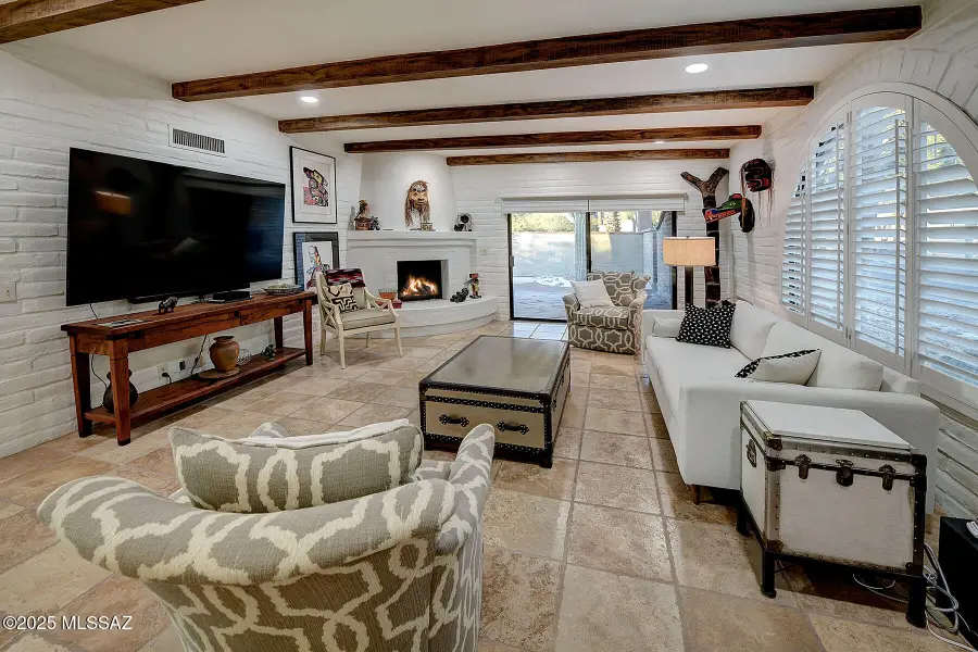 6513 N Green Briar, Tucson, AZ 85718 - Image #2