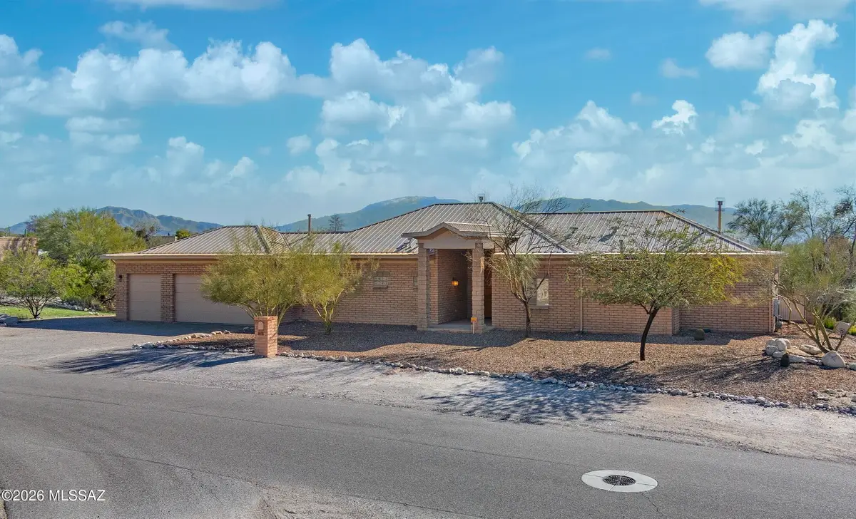 6610 N Calle De Amigos, Tucson, AZ 85750 - Image #1