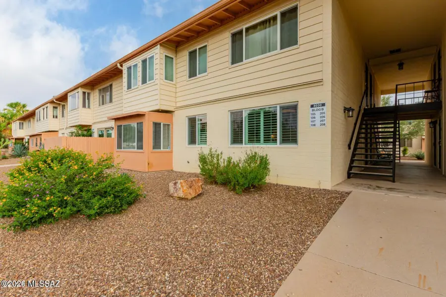 8030 E Broadway, Tucson, AZ 85710 - Image #2