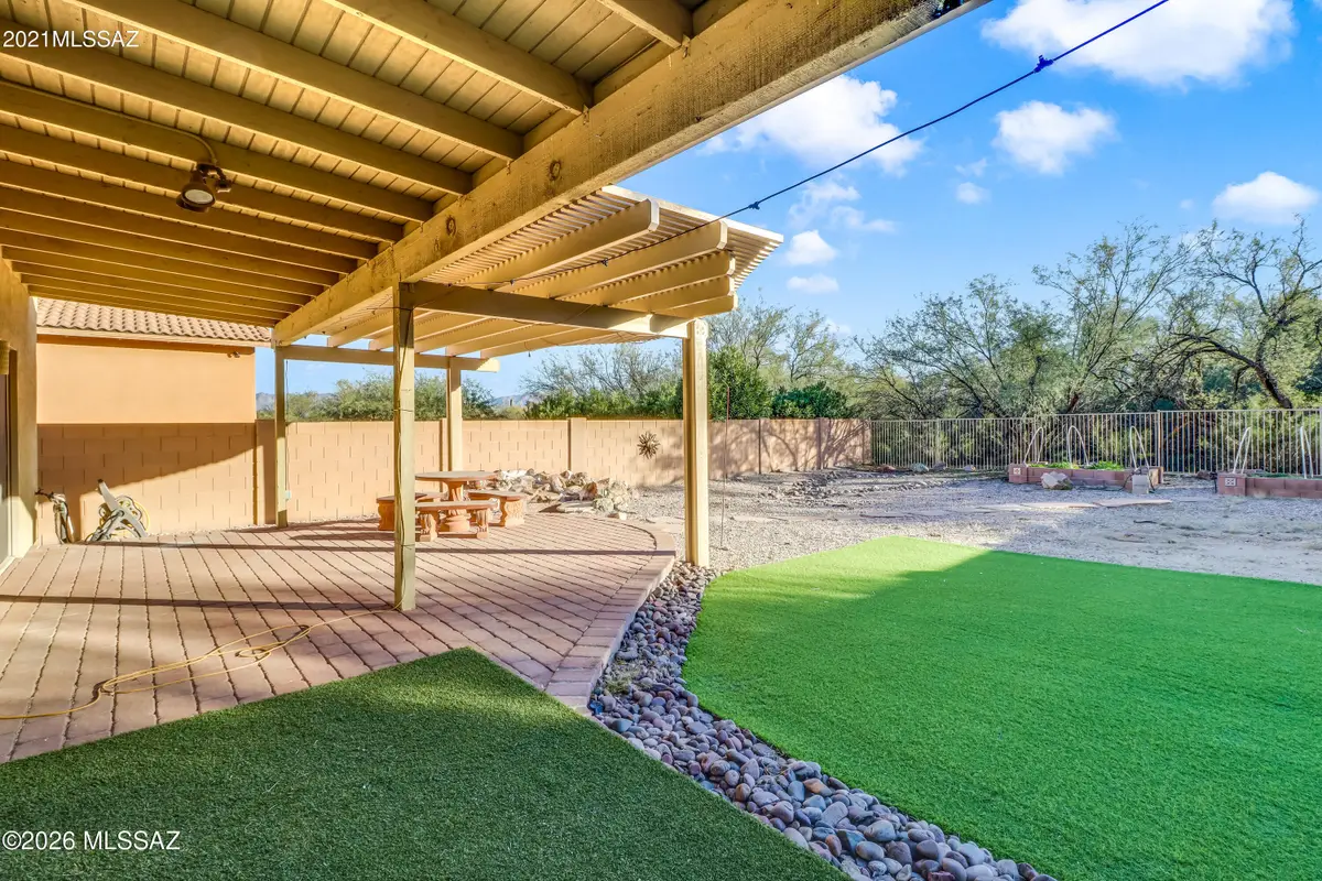 86 E Calle Trona, Green Valley, AZ 85614 - Image #1
