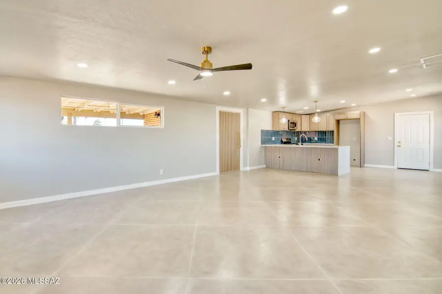 940 S Sarnoff, Tucson, AZ 85710 - Image #2