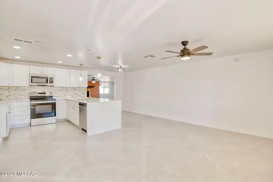 318 W Hatfield, Tucson, AZ 85706 - Image #3