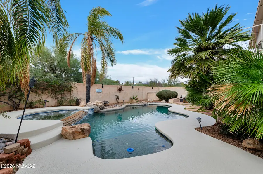 11137 N Par, Oro Valley, AZ 85737 - #2