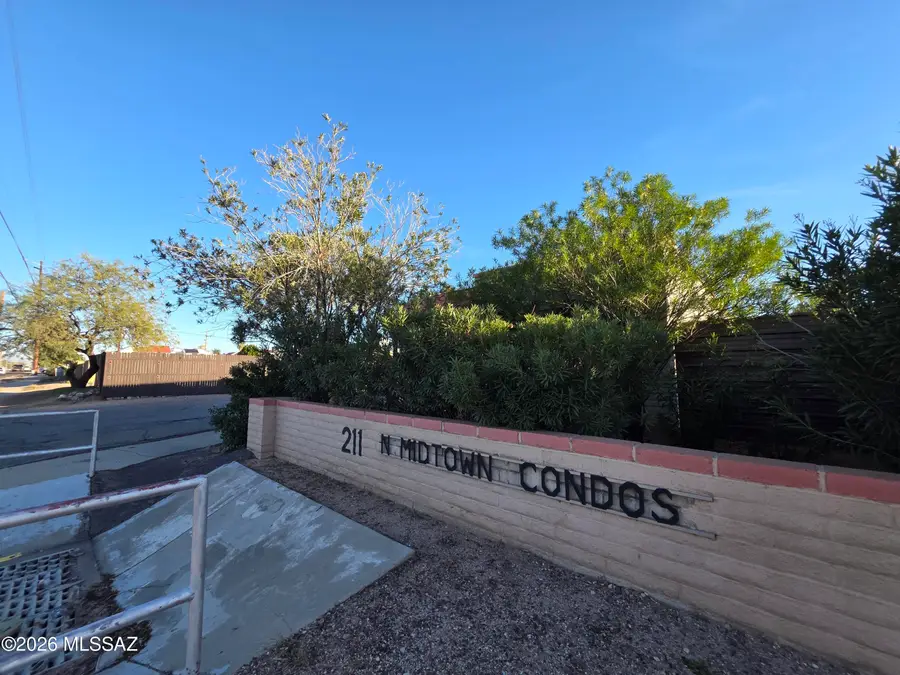 211 W Roger, Tucson, AZ 85705 - Image #2