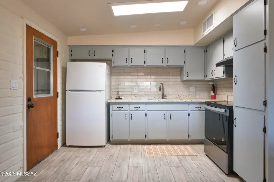 740 S Columbus, Tucson, AZ 85711 - Image #2