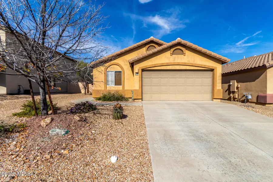 642 W Calle Tolmo, Sahuarita, AZ 85629 - Image #2
