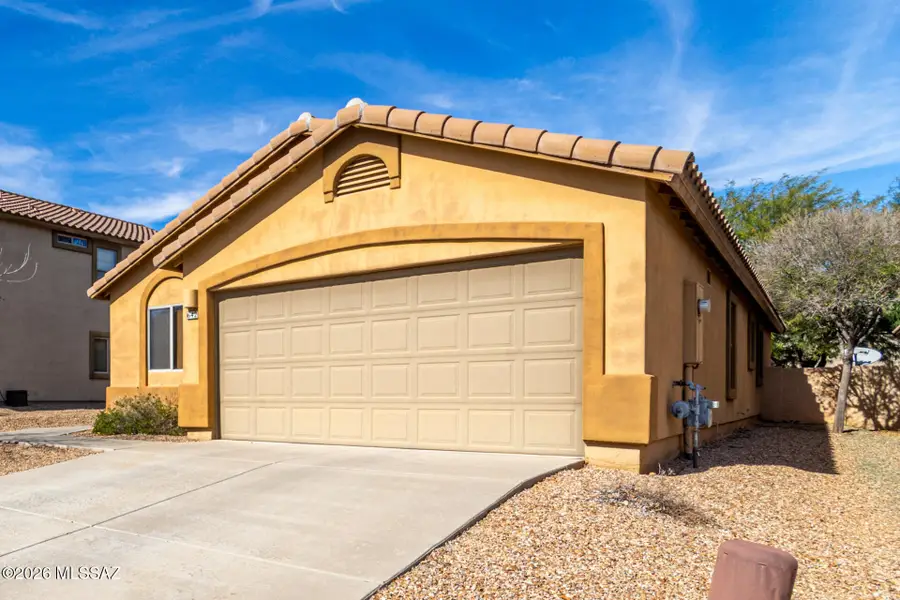 642 W Calle Tolmo, Sahuarita, AZ 85629 - Image #3