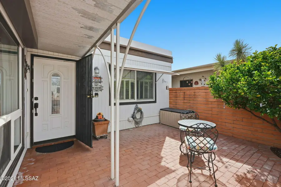 260 N Camino Del Vate, Green Valley, AZ 85614 - Image #3