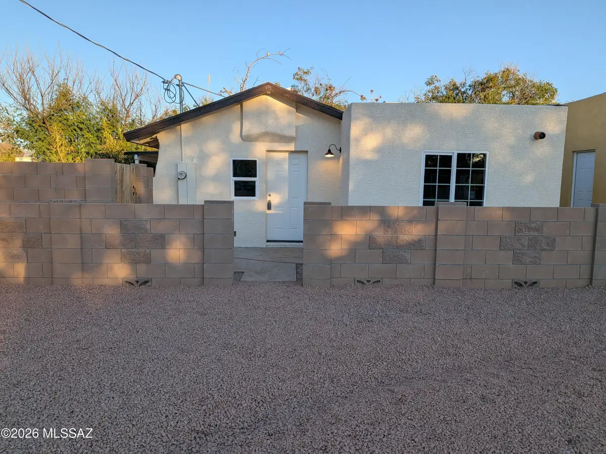 2711 E Grant, Tucson, AZ 85716 - Image #1