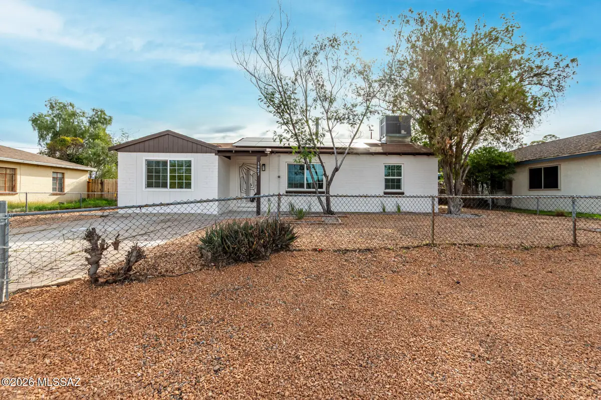 1923 S Holly Sv, Tucson, AZ 85713 - Image #1