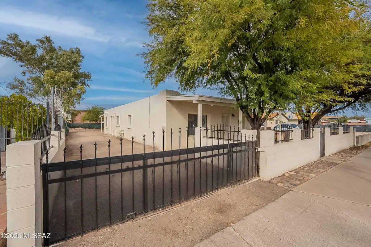 1466 W Saint Marys, Tucson, AZ 85745 - Image #1