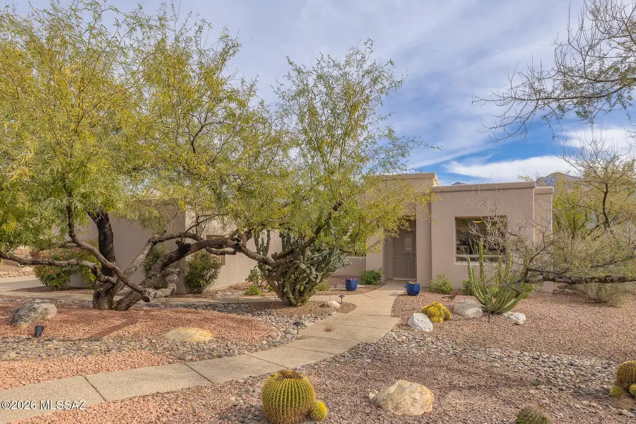 10760 N Stargazer, Oro Valley, AZ 85737 - Image #2