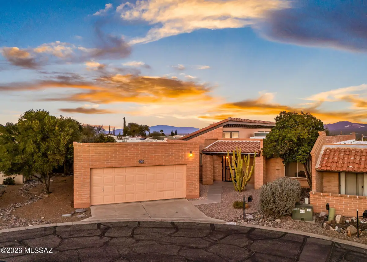 2742 S Via Del Bac, Green Valley, AZ 85622 - Image #1