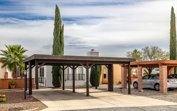 224 N Camino Del Vate, Green Valley, AZ 85614