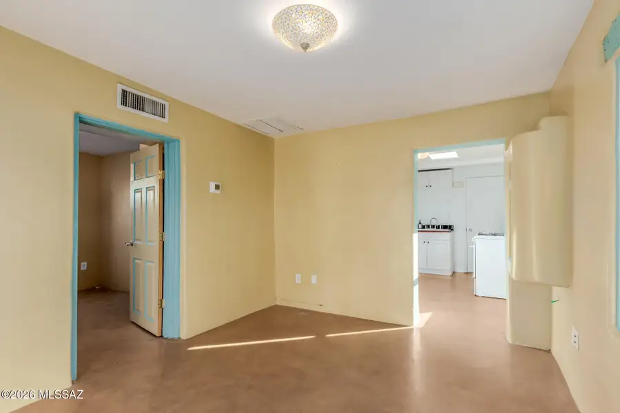 906 N Columbia, Tucson, AZ 85745 - Image #2