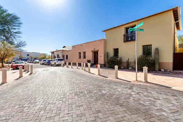 208 S Avenida Del Sembrador, Tucson, AZ 85745