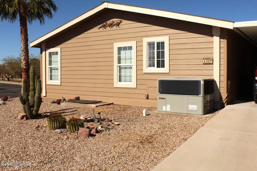 1030 S Barrel Cactus, Benson, AZ 85602 - #2