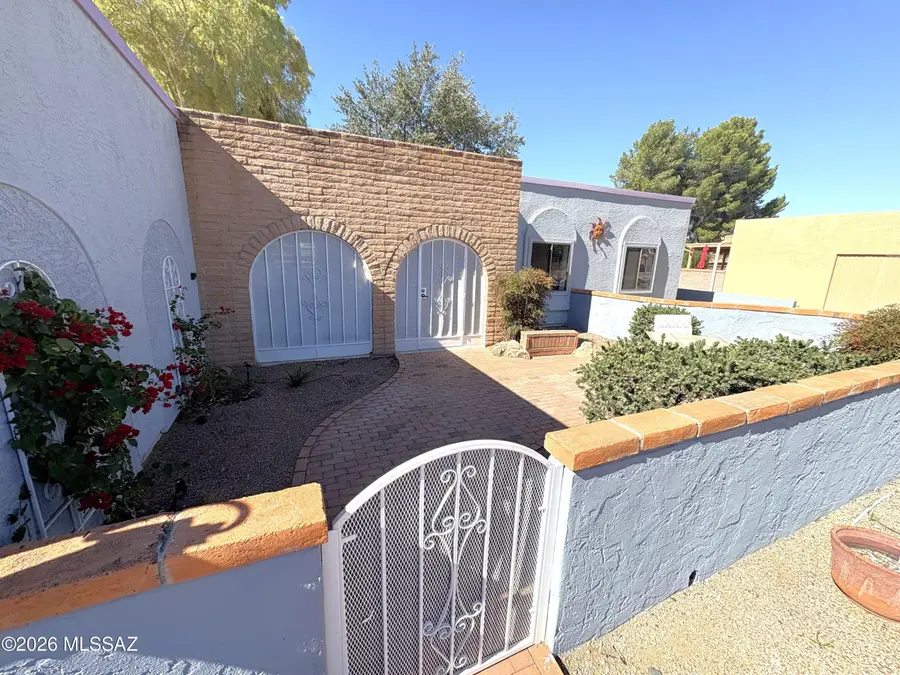 1211 N Paseo Del Cervato, Green Valley, AZ 85614 - #2