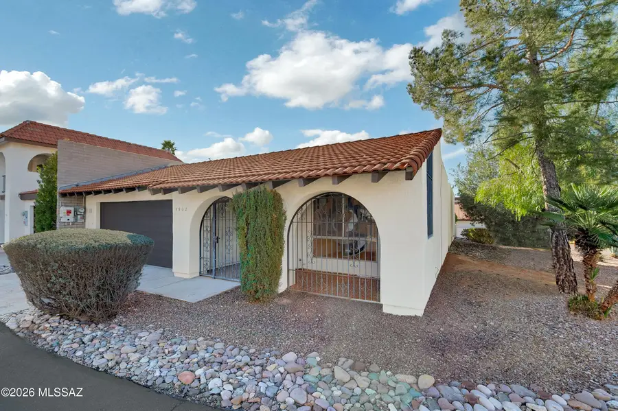 5902 N Placita Del Conde, Tucson, AZ 85718 - #2