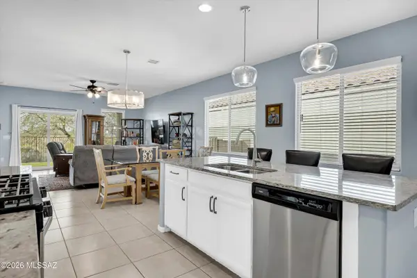 14704 S Avenida Lago De Plata, Vail, AZ 85641