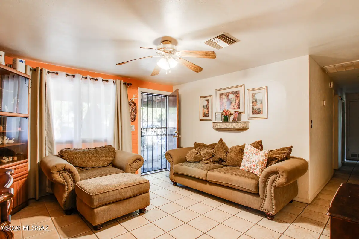 225 W Calle Margarita, Tucson, AZ 85706 - #1