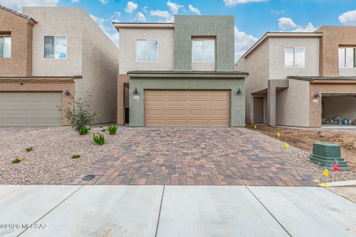 8833 N Sherry Cervi, Tucson, AZ 85743 - Image #1
