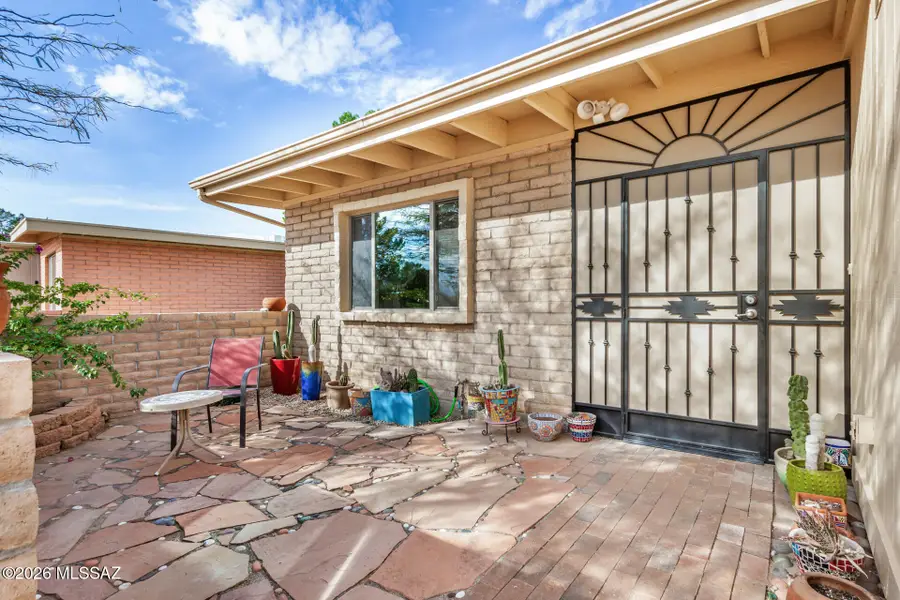 392 W Rio Altar, Green Valley, AZ 85614 - #3