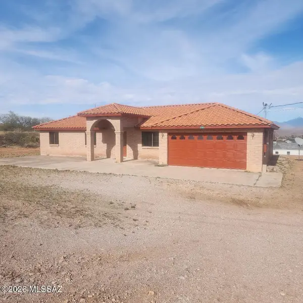 282 Tlaxcala, Rio Rico, AZ 85648